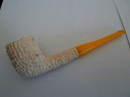 WOW!! VINTAGE CARVED MEERSCHAUM PIPE  VALUE R1295 WOW!!