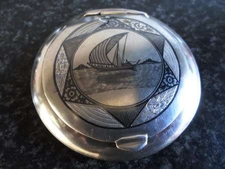 RARE!! EARLY 20TH CENT EGYPTIAN NIELLO STERLING SILVER POWDER COMPACT   64,6g STUNNING PIECE!! WOW!!