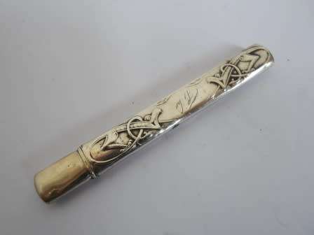 ANTIQUE NORWAY 830 SILVER PIN CASE BY H.P WITH DRAGON DETAIL 4,5g  GORGEOUS!! WOW!!