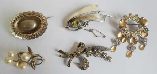 WOW!! COLLECTION OF 5 SOLID SILVER BROOCHES K&L, VICTORIAN & PEARL ETC. 36,9g  WOW!!  WOW!!