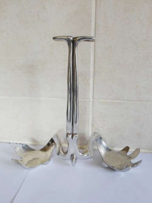 WOW!! MAGNIFICENT CARROL BOYES STAND 220 X 205 X 75mm WOW!! WOW!!