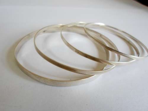 WOW!! COLLECTION OF 4 VINTAGE STERLING SILVER BANGLES 20,2g WOW!!  WOW!!