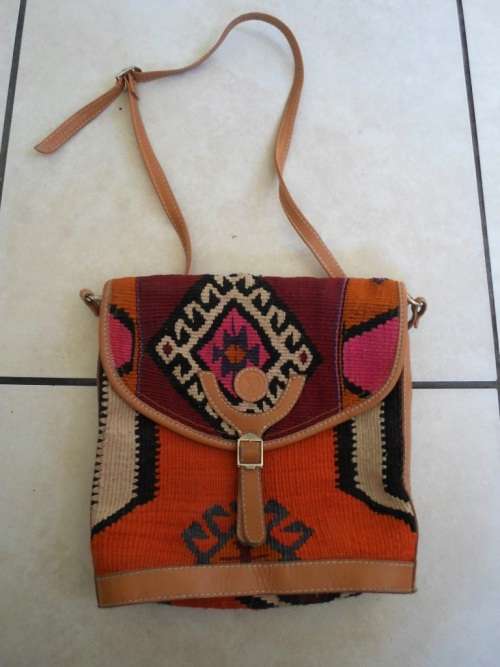 EXCEPTIONAL!! VINTAGE VD HAND WOVEN KILIM HANDBAG, STUNNING WOW!!