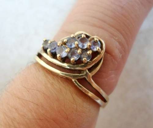 GORGEOUS! VINTAGE BIRMINGHAM 9ct GOLD TANZANITE RING SIZE N1/2  2,4g  VALUE R2950