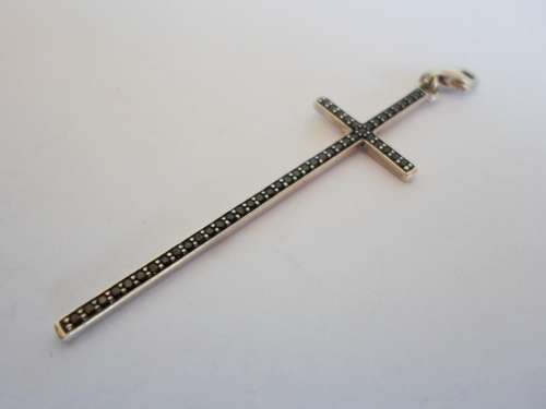 WOW!! THOMAS SABO STERLING SILVER CROSS PENDANT 2,5g  VALUE R2450 WOW!!