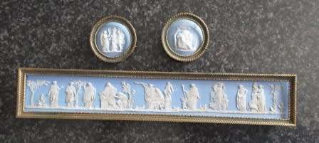 SUPER RARE!! VICTORIAN WEDGWOOD JASPERWARE PIECES WITH BRONZE FRAMES FOR FURNITURE WOW!!