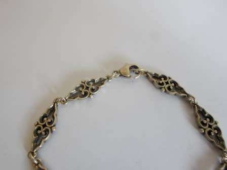 HIGHLY DETAILED VINTAGE STERLING SILVER GOTHIC STYLE BRACELET   8,1g  WOW!!