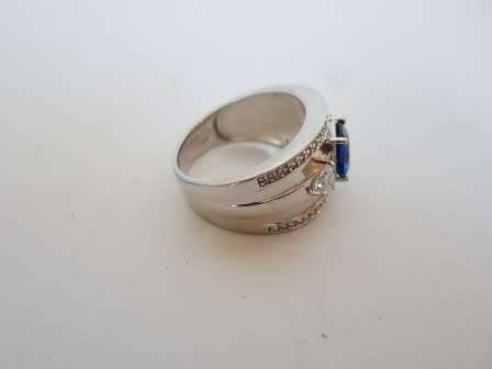 WOW!! MAGNIFICENT STERLING SILVER & CZ RING  6,1g  SIZE P WOW!!