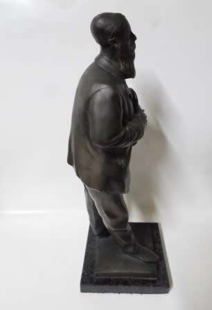 VERY RARE!! ANTON VAN WOUW POSTHUMUS "LEEMANS THE POSTMAN" BRONZE 410mm VALUE R30000 WOW!!
