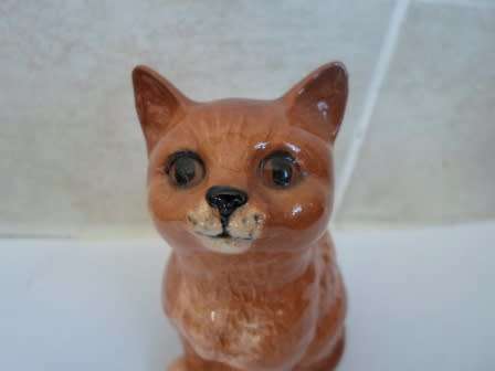 SO CUTE!!  VINTAGE ROYAL DOULTON GINGER CAT MINT CONDITION!!