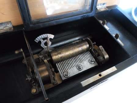 RARE!! 19TH CENTURY SWISS 8 TUNE MUSIC BOX 375mm VALUE R6500 WOW!!