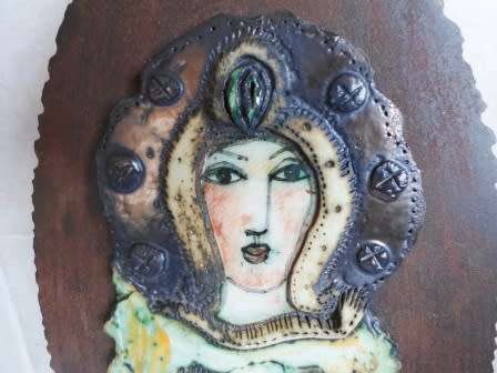 GORGEOUS!! CHARMAINE HAINES CERAMIC WALL SCULPTURE  175 X 110mm  VALUE R1500