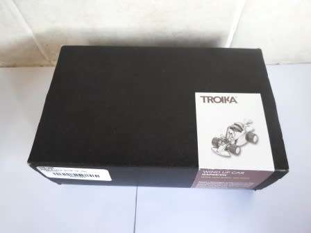 F1 FANS!! BOXED TROIKA WIND UP F1 CAR DESK PIECE DESIGNED BY HAUKE MURKEN & SVEN HANSEN WORKING!!