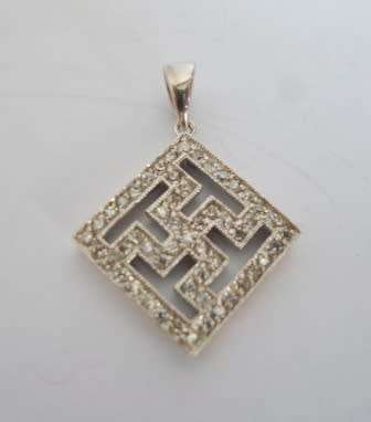 WOW!! BUDDHIST STERLING SILVER & CZ SWASTIKA PENDANT  2,9g WOW!!