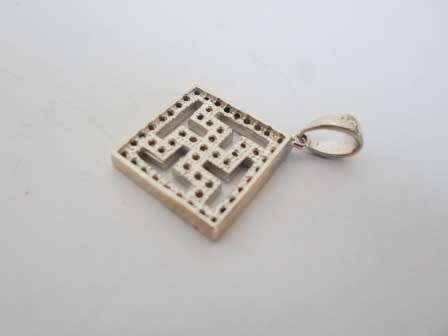WOW!! BUDDHIST STERLING SILVER & CZ SWASTIKA PENDANT  2,9g WOW!!