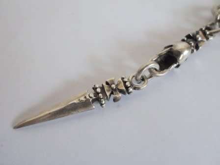 WOW!! AMAZING!! STERLING SILVER BIKERS SKULL AND SPEAR KEY CHAIN  30,7g WOW!!
