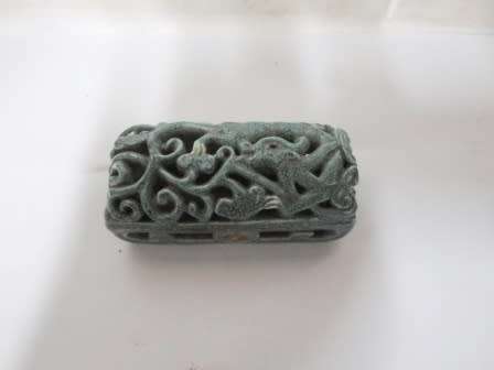 WOW!! VINTAGE CHINESE CERAMIC BRUSH REST WOW!!