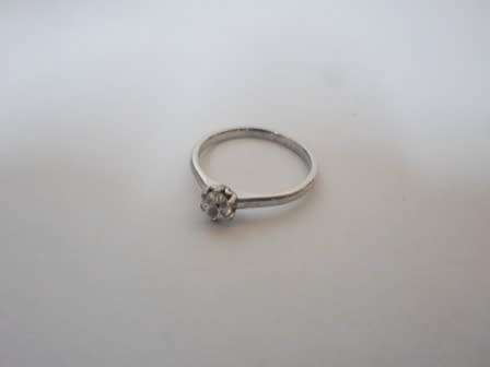 VINTAGE VILJOEN JEWELLERS 9ct WHITE GOLD +- 0,20ct OLD CUT DIAMOND RING 1,9g VALUE R3950