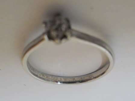 VINTAGE VILJOEN JEWELLERS 9ct WHITE GOLD +- 0,20ct OLD CUT DIAMOND RING 1,9g VALUE R3950