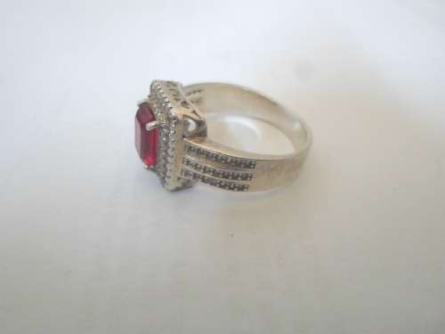 GORGEOUS!! STERLING SILVER RUBY and CZ RING   6,5g WOW!!