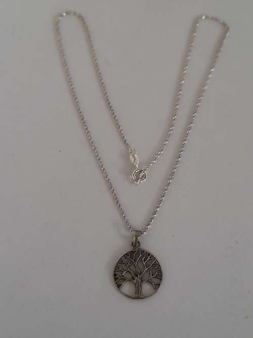 Stunning sterling silver tree of life pendant with chain 4,0g wow!!