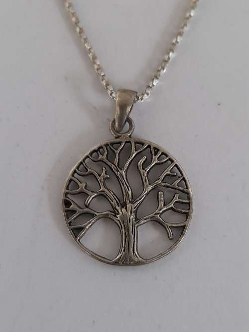 Stunning sterling silver tree of life pendant with chain 4,0g wow!!