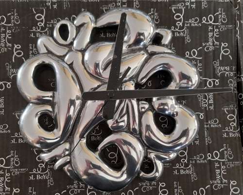 WOW!! NEW!! IN BOX CARROL BOYES NUMBERS CLOCK VALUE R1995 WOW!!