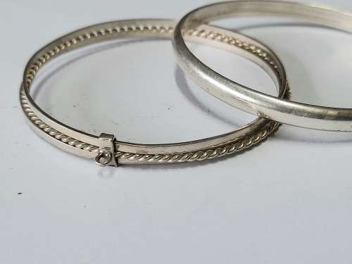 Wow!! 2 x sterling silver bangles 1 is 3 in 1   24,4g wow!!