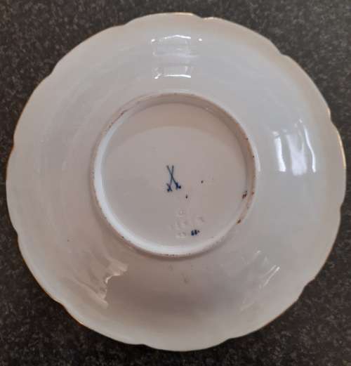 Spectacular!! Antique Meissen hand painted plate amazing condition!! Value R4950