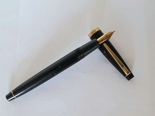 Wow!! Rare vintage Cross fountain pen Value R1500 Wow!!