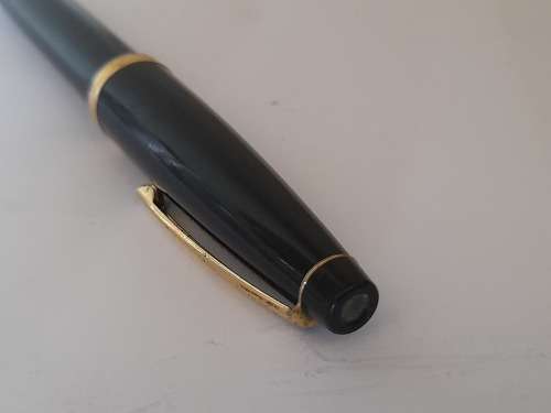 Wow!! Rare vintage Cross fountain pen Value R1500 Wow!!