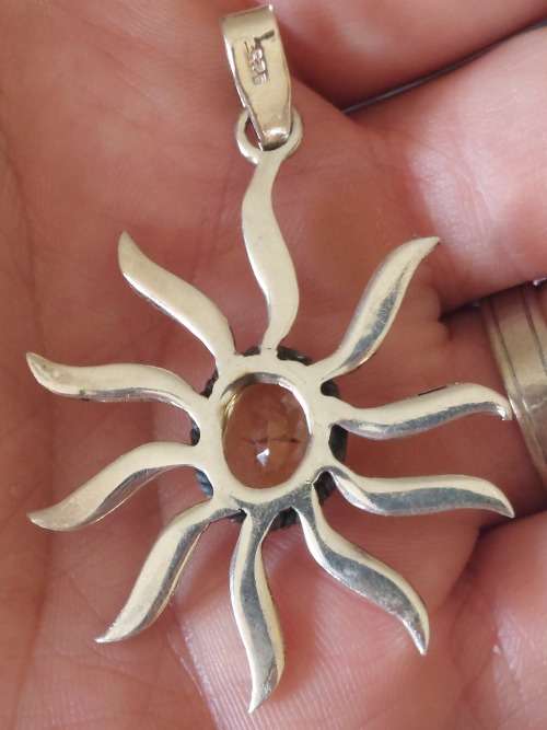 Wow large sterling silver yellow sapphire sun pendant 7,8g wow!!