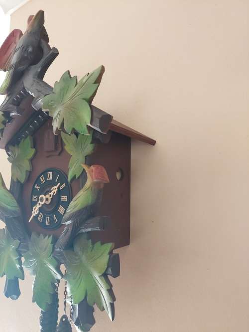 Wow!! Awesome vintage German cuckoo clock 100% working!!