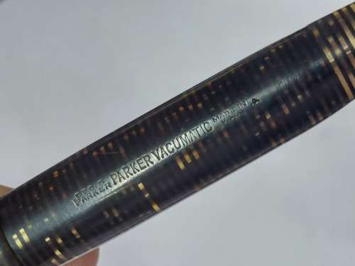 Wow!! 1939 brown striped Parker `Long Major` vacumatic fountain pen