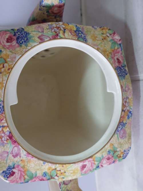 Wow!! 1930`s Royal Winton Welbeck chintz teapot & stand Value R2500