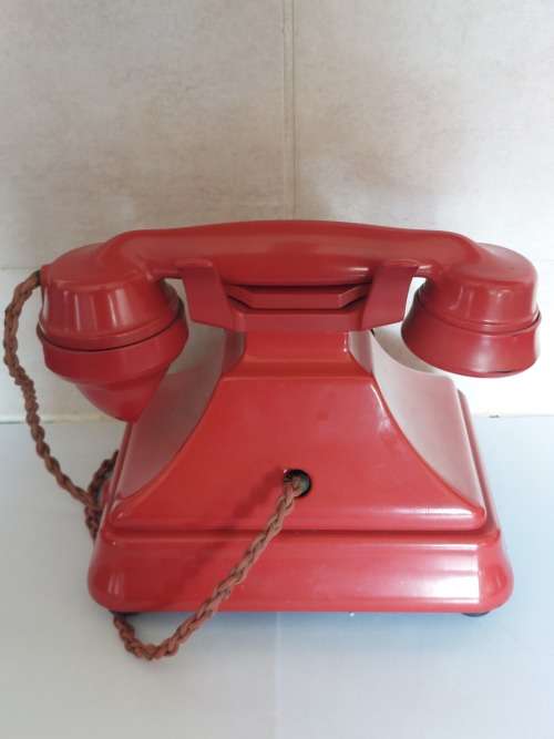 Rare!! 1930 `SA` Siemens Red King Pyramid phone Value R12000