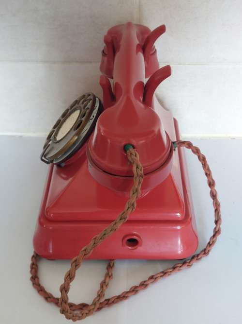 Rare!! 1930 `SA` Siemens Red King Pyramid phone Value R12000