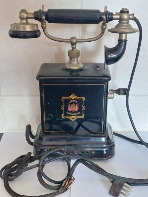 Awesome antique JYDSK crank phone Value R3500