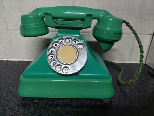 Extremely Rare!! 1930 Green `SA` Siemens King Pyramid phone Value R12000