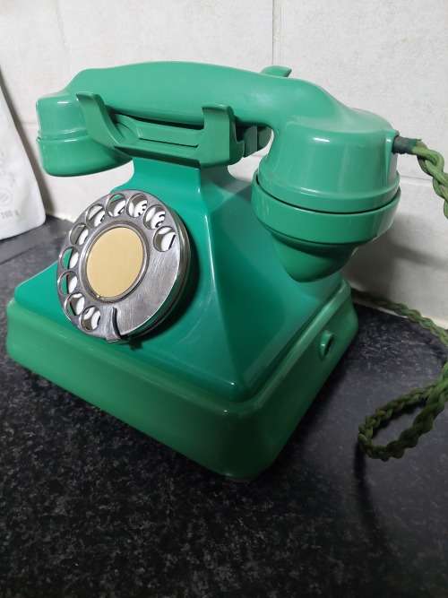 Extremely Rare!! 1930 Green `SA` Siemens King Pyramid phone Value R12000