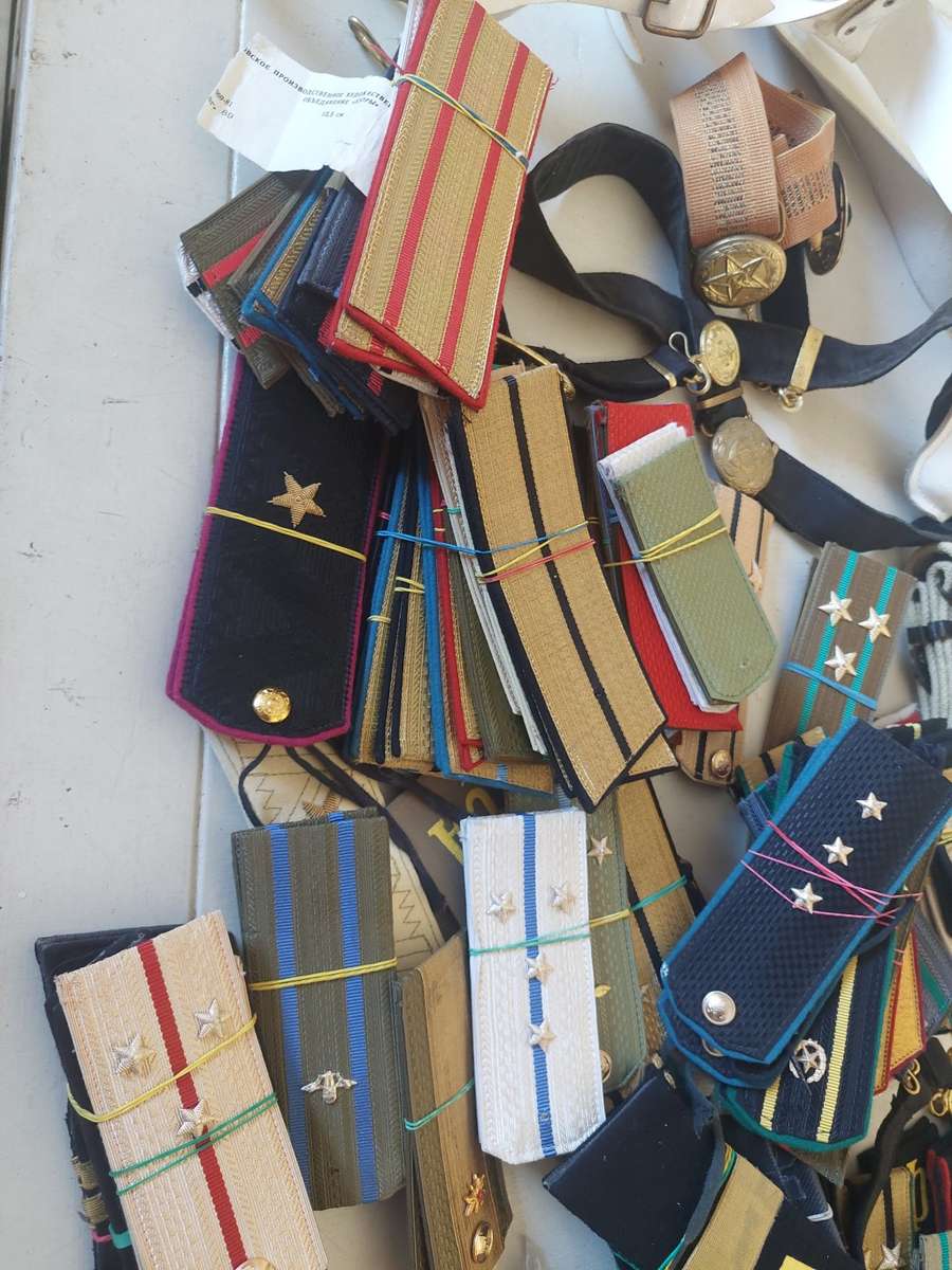 AMAZING collection of vintage Soviet military, navy & airforce items