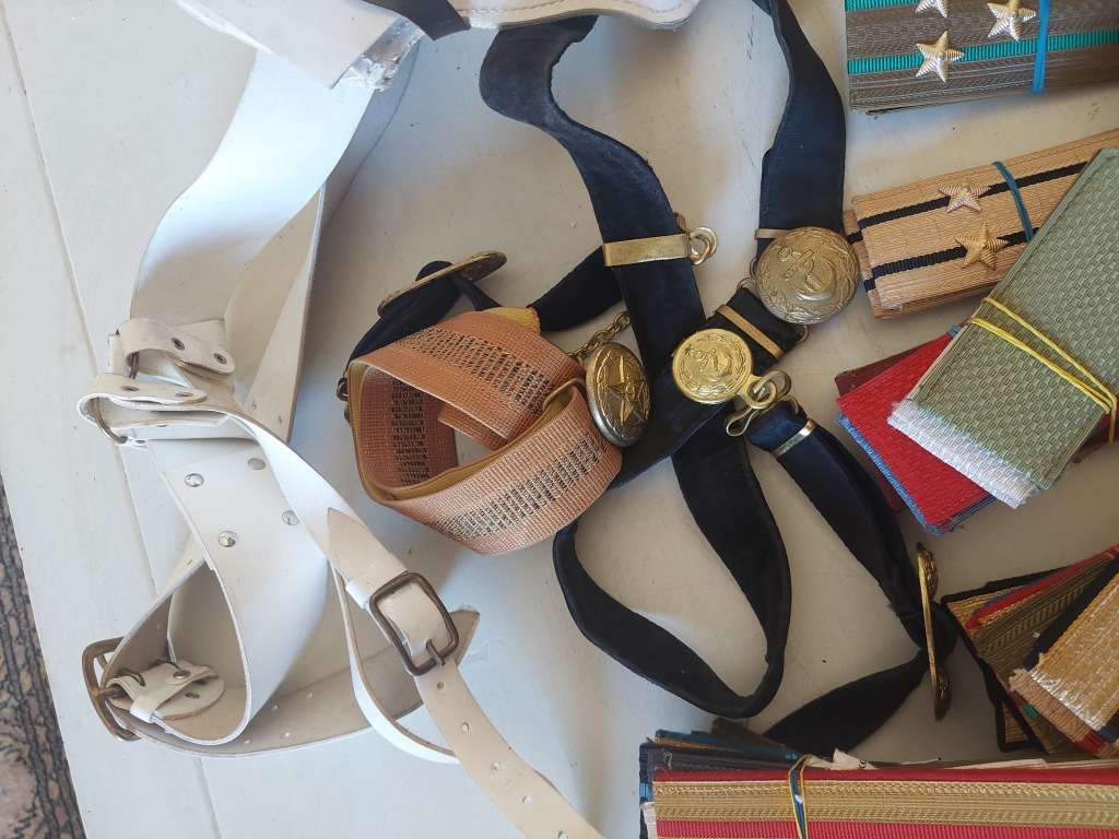 AMAZING collection of vintage Soviet military, navy & airforce items