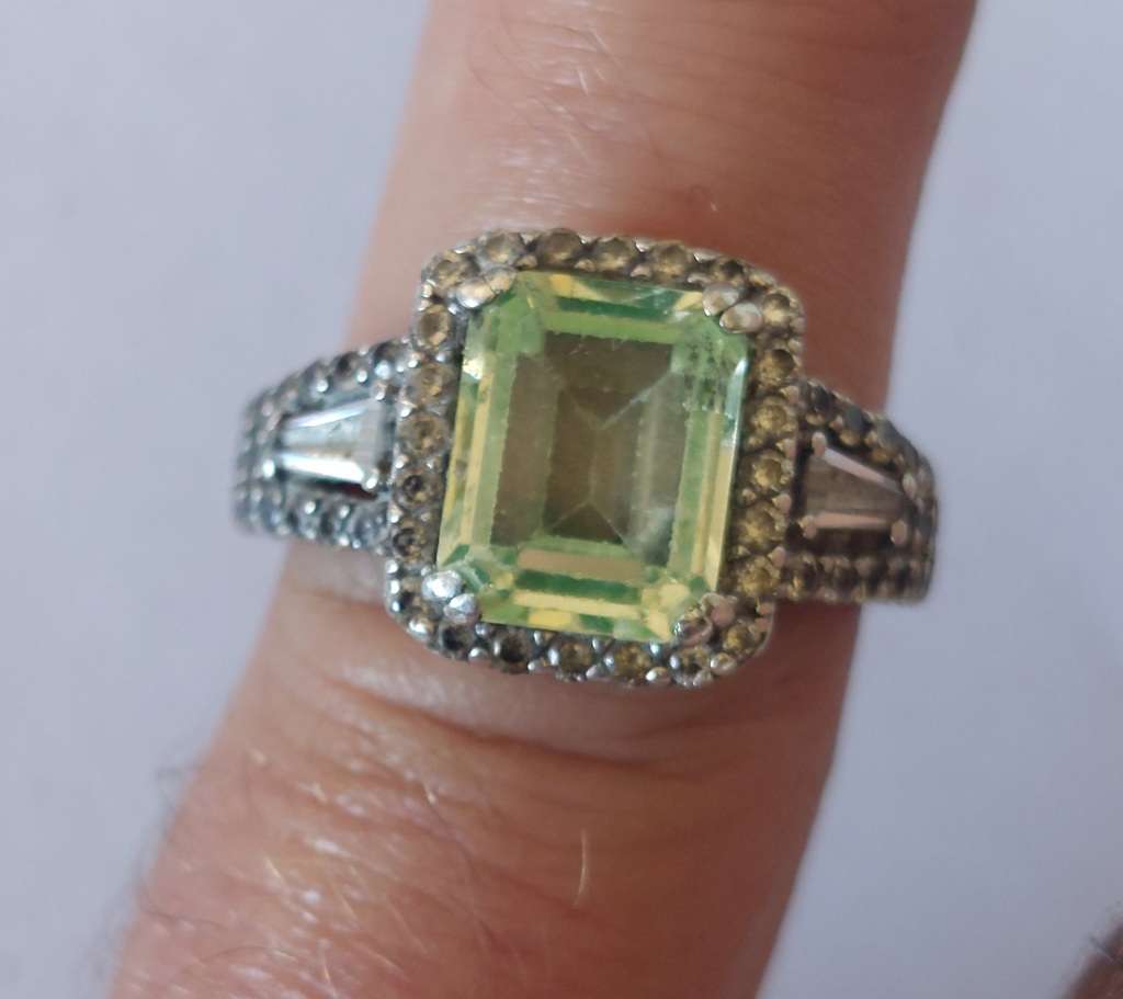 Gorgeous!! Vintage sterling silver neon green crystoberyl & cz ring 5,4g STUNNER!!