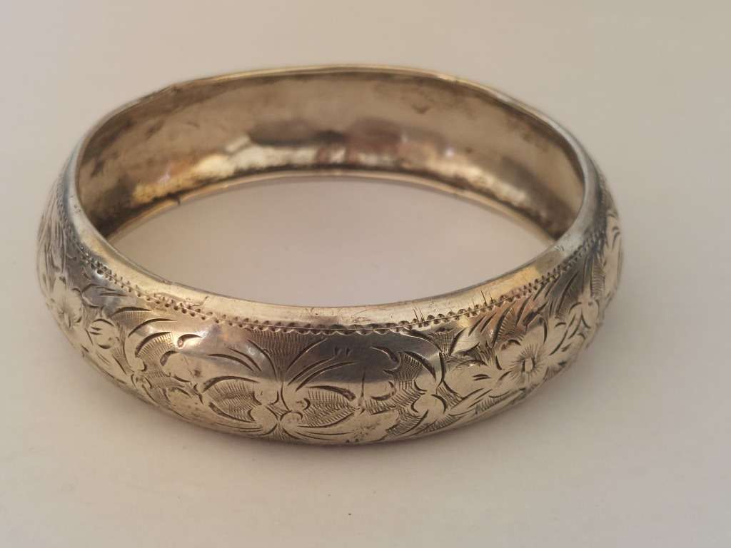 Gorgeous large antique Austrian 800 silver bangle circa 1900 Value R2500
