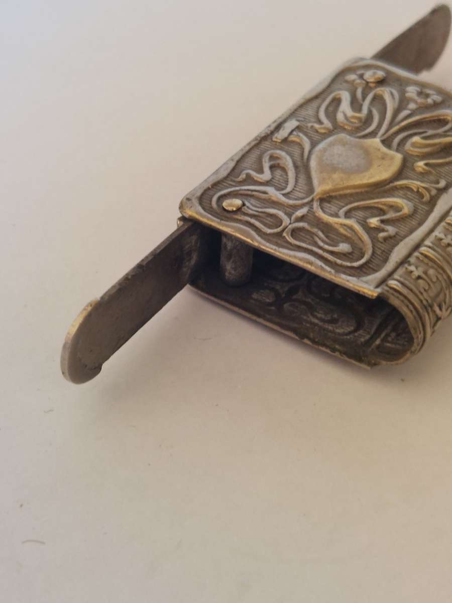 Rare!! Art Nouveau nickel plated double sided vesta case circa 1895 WOW!!