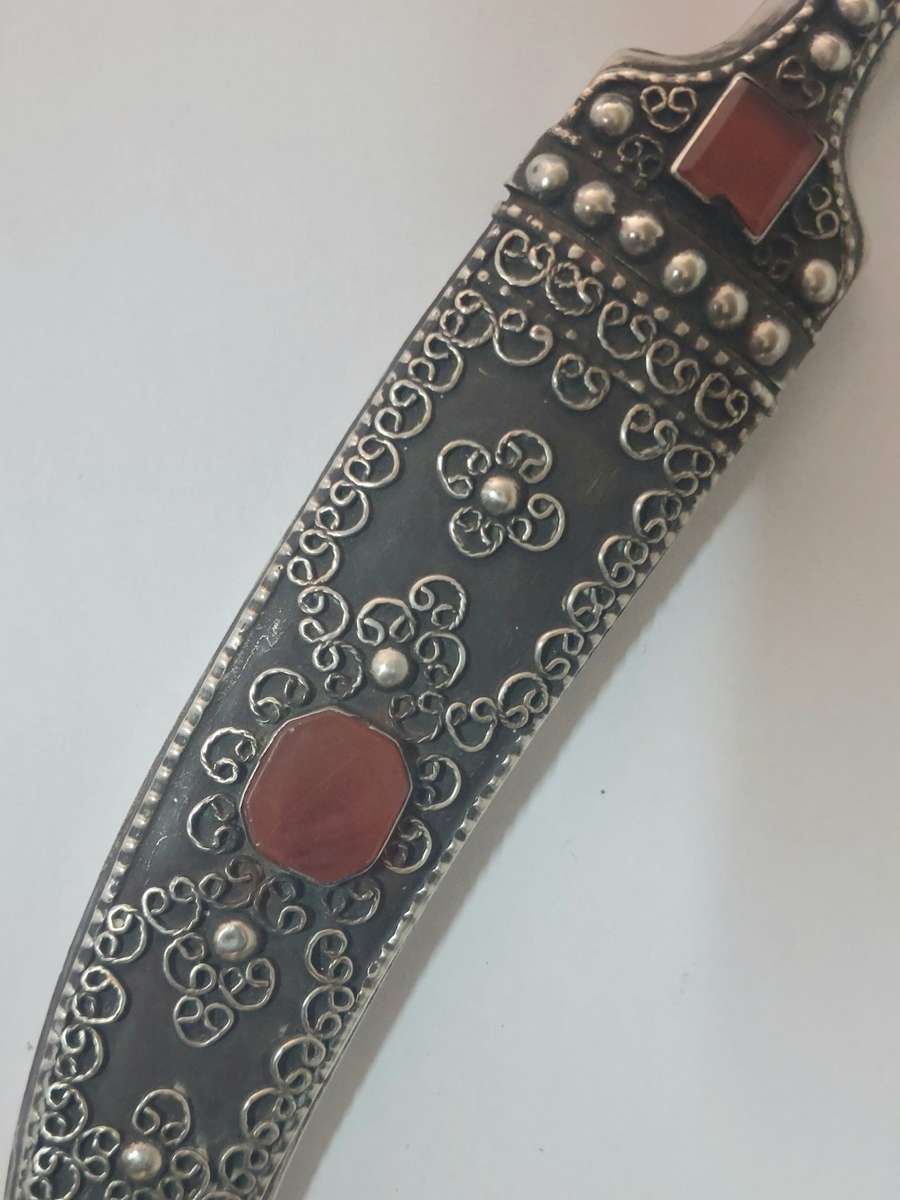 Spectacular Vintage Kurdish khanjar 800 silver & carnelian dagger 162,2g Value 3500