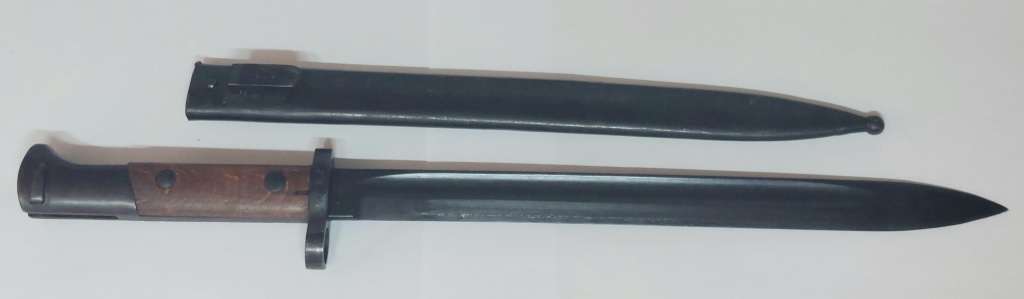 Rare!! WW2 Czech VR24 Mauser bayonet in near mint condition Value R3500