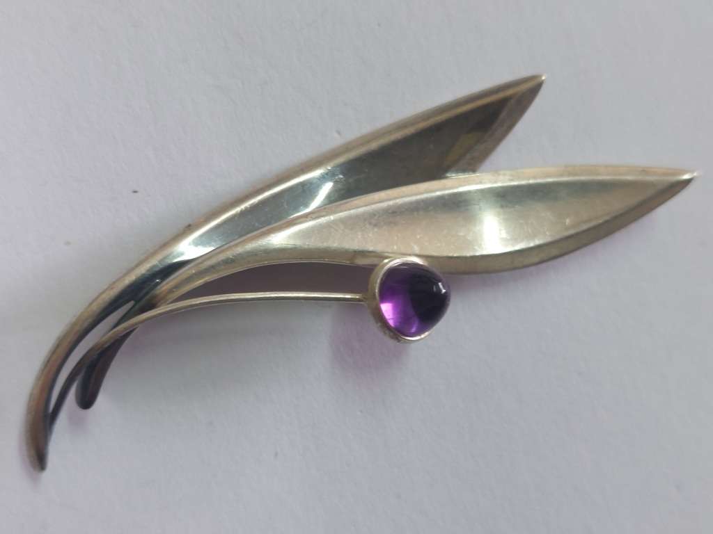 Mid century modern Elis Kauppi Finland sterling silver amethyst brooch Value R2950