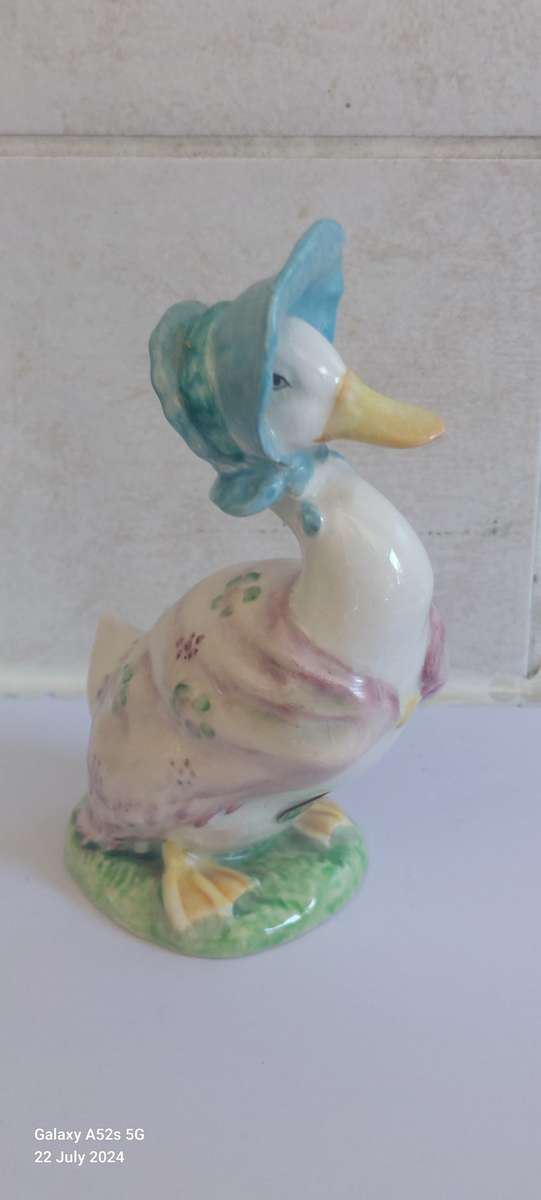 Lovely vintage Beswick "Beatrix Potter" Jemima Puddleduck figure