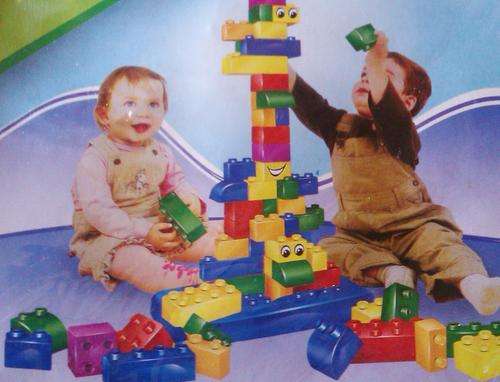 36 Piece Large Block set. Perfect for baby in stunning carry/storage bag